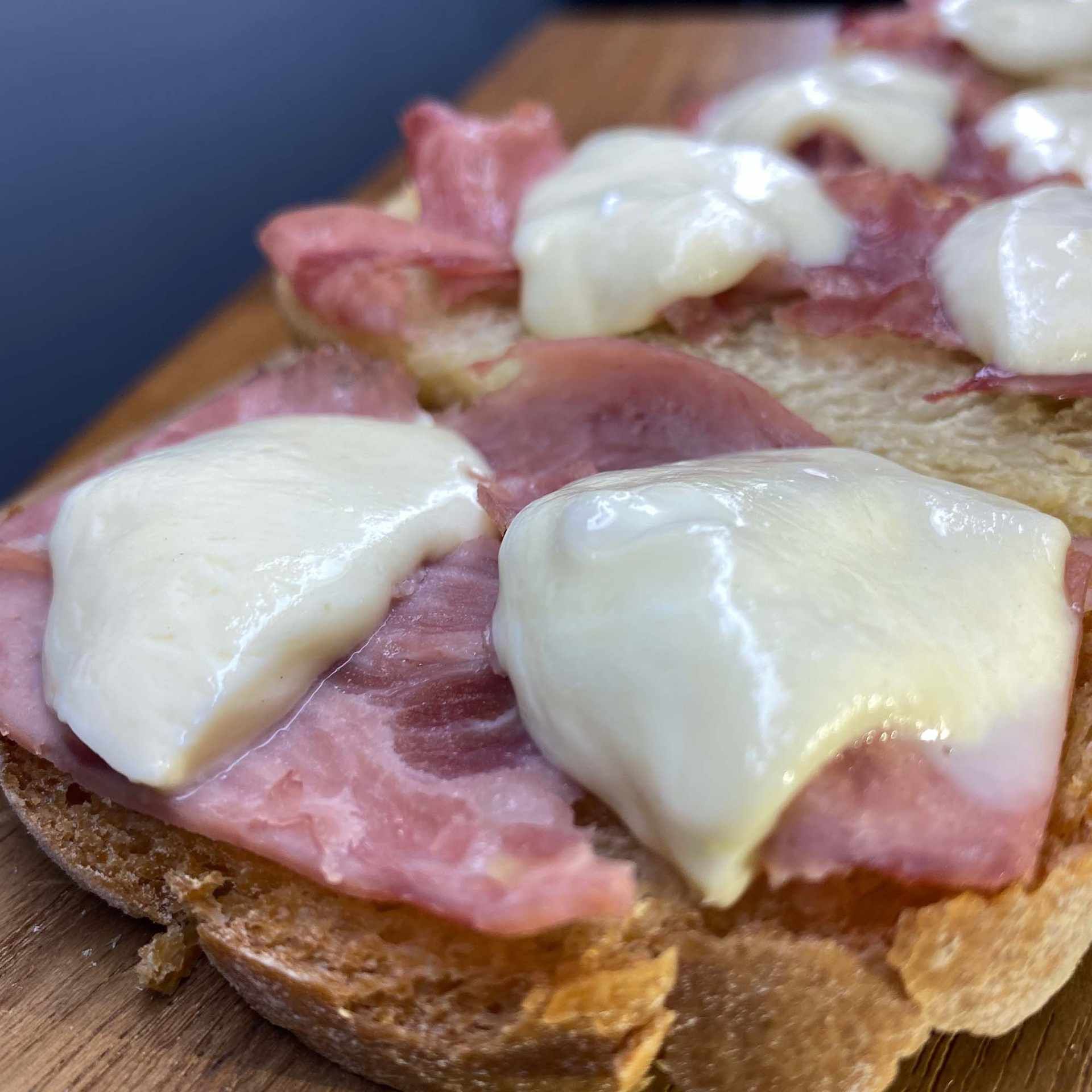 crostone mozzarella