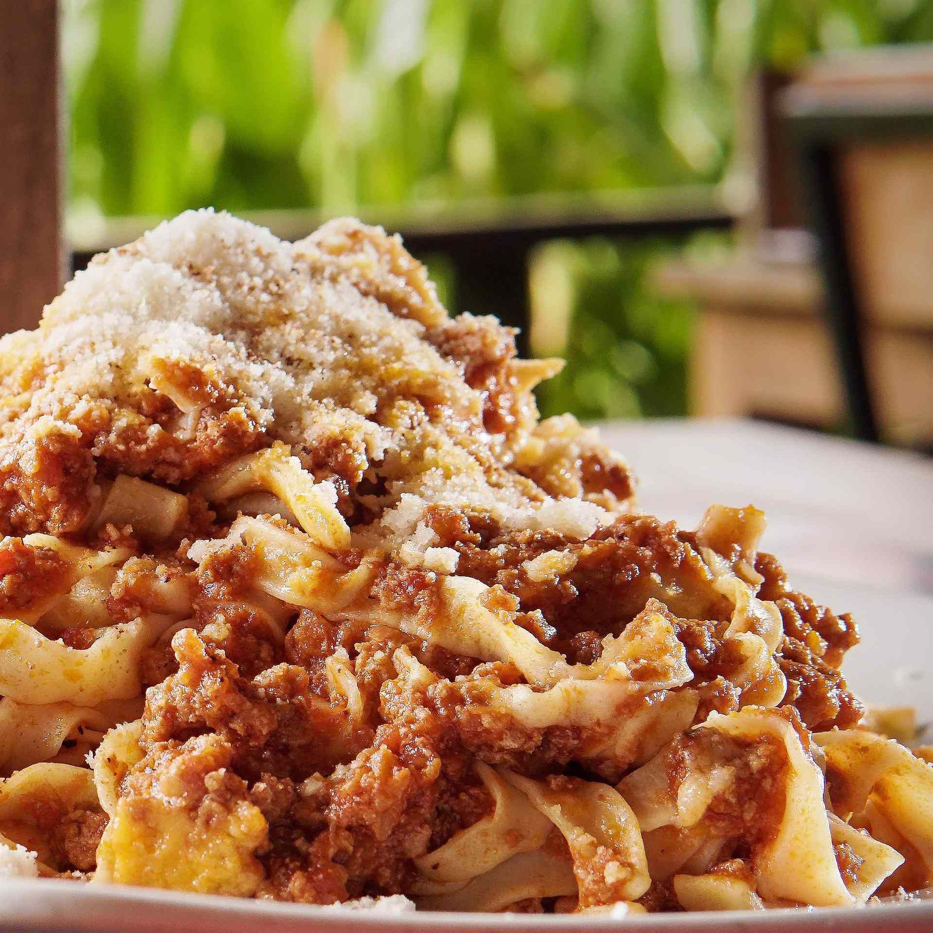 fettuccine ragu